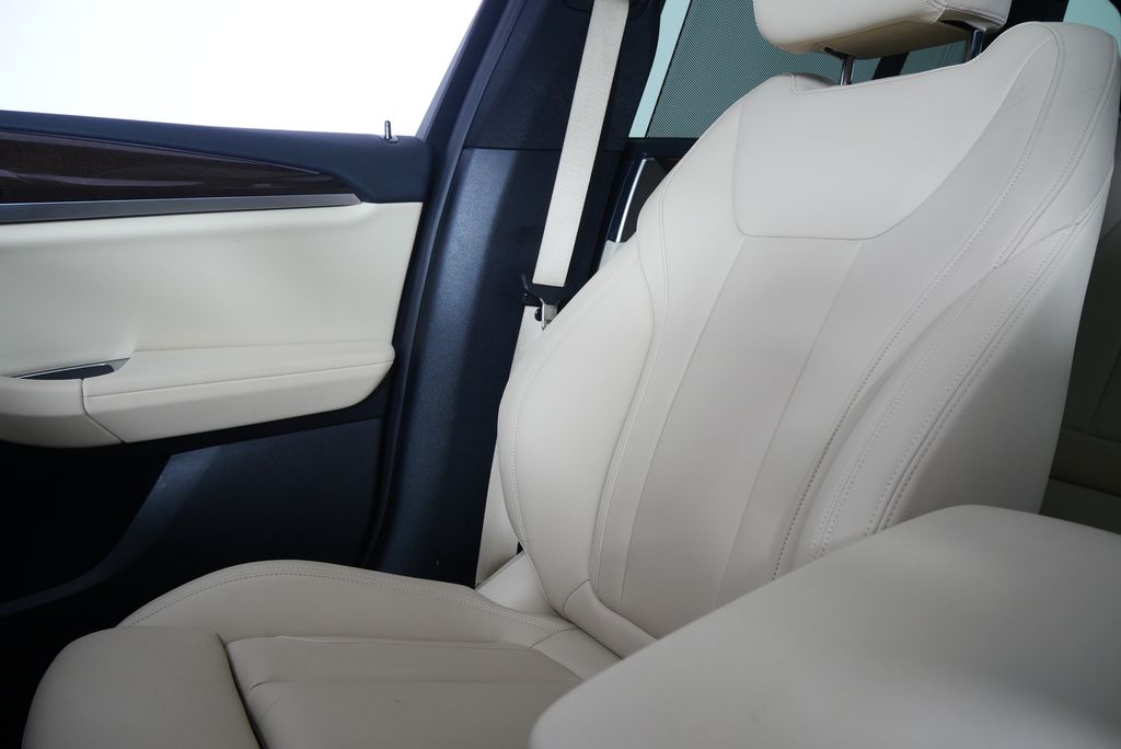 Thumbnail: 2021 BMW X3 - 28