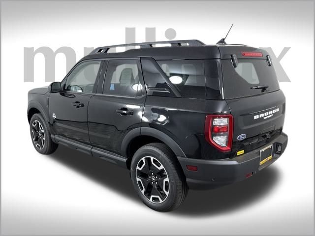 2024 Ford Bronco Sport Outer Banks photo 2