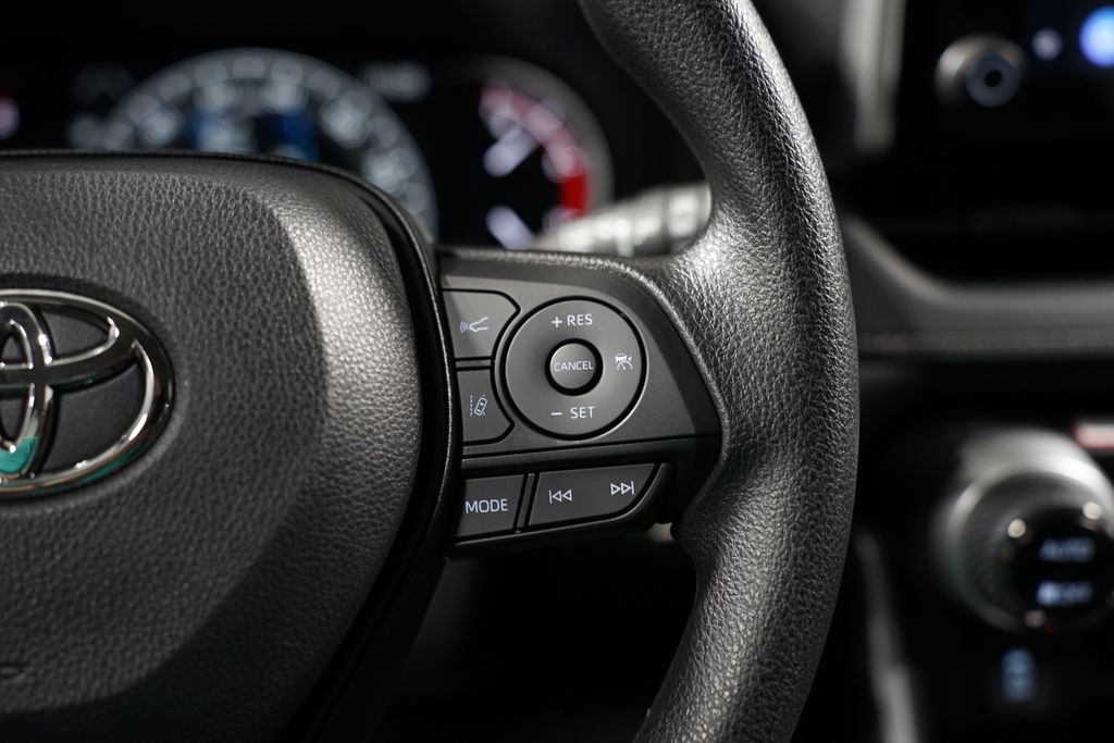 Thumbnail: 2025 Toyota RAV4 - 13