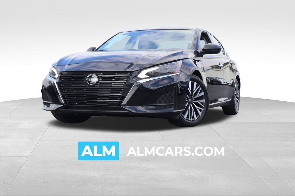 Super Black Clearcoat 2024 Nissan Altima Sedan Front-Wheel Drive Continuously Variable Transmission