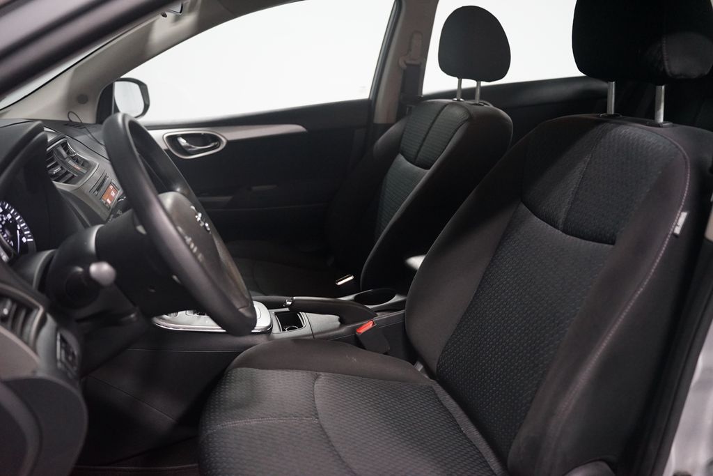 Thumbnail: 2013 Nissan Sentra - 7