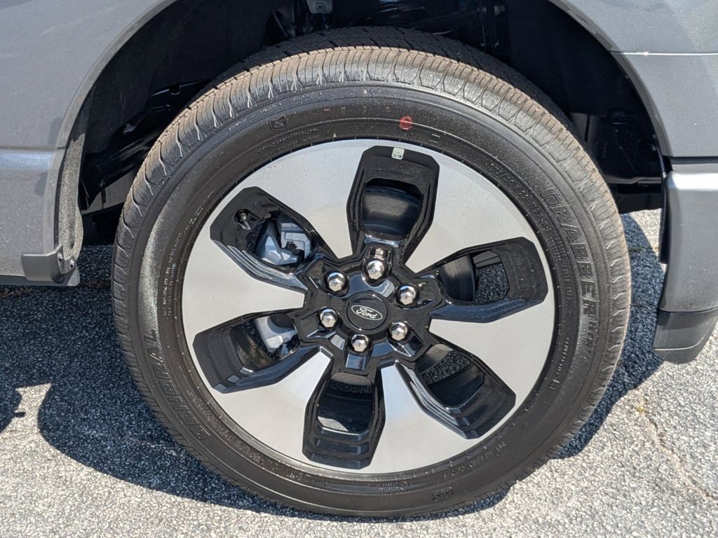 2025 Ford F-150 Lightning Platinum