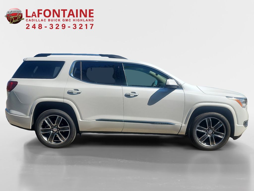 2018 GMC Acadia Denali 8