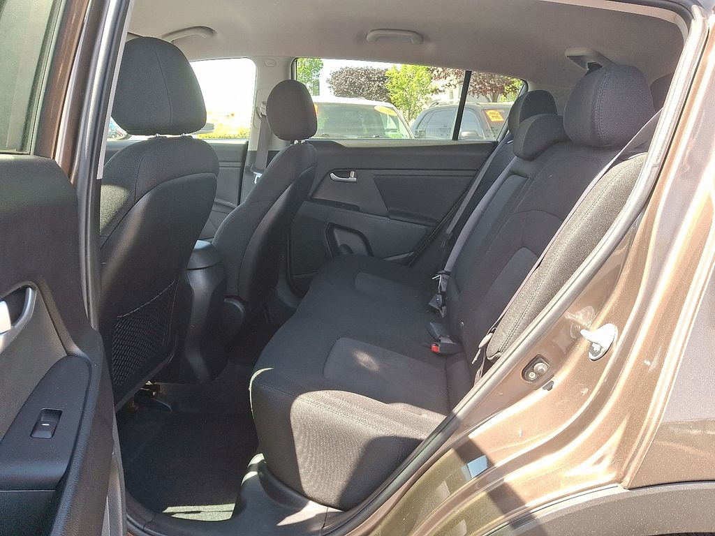 2012 Kia Sportage LX 10