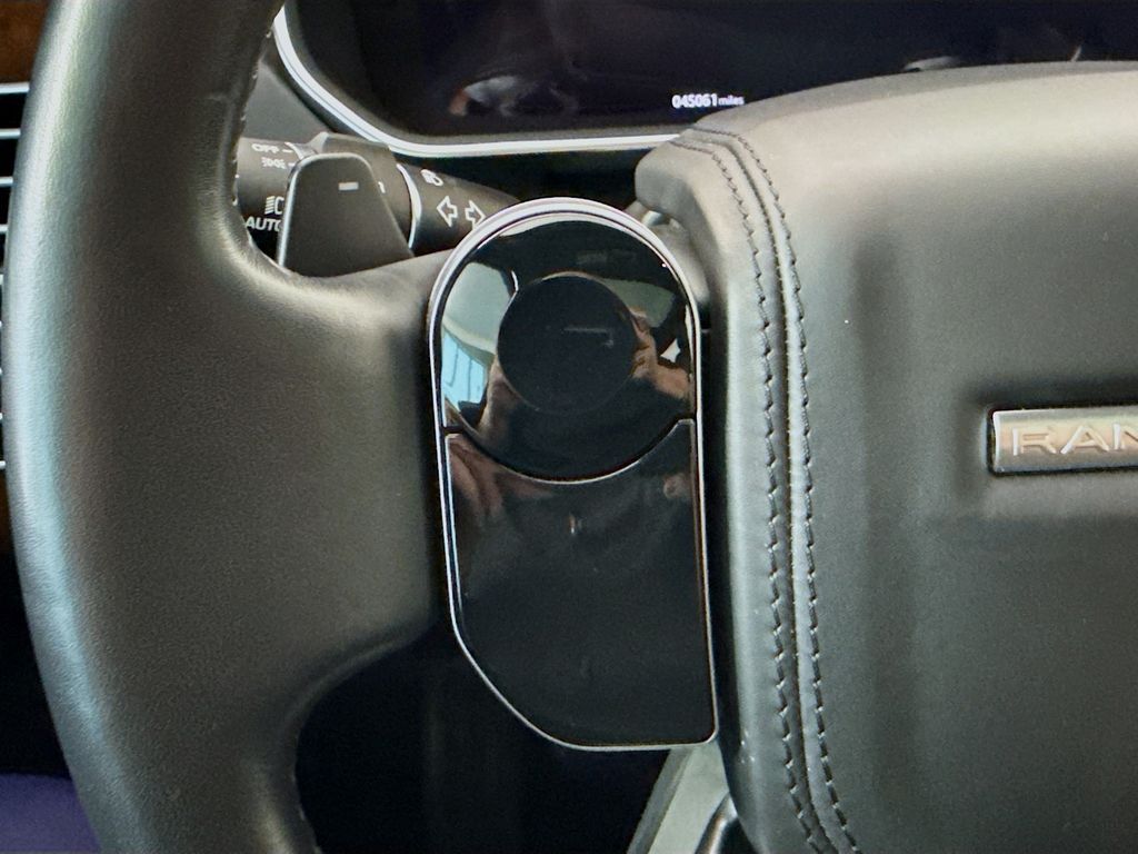 Thumbnail: 2020 Land Rover Range Rover - 11