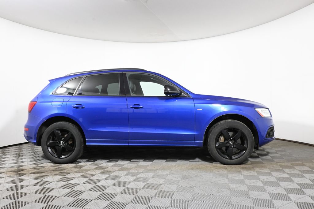 Thumbnail: 2016 Audi Q5 - 8