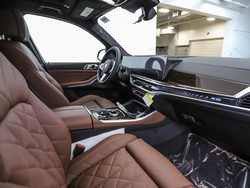 Thumbnail: 2026 BMW X5 - 30