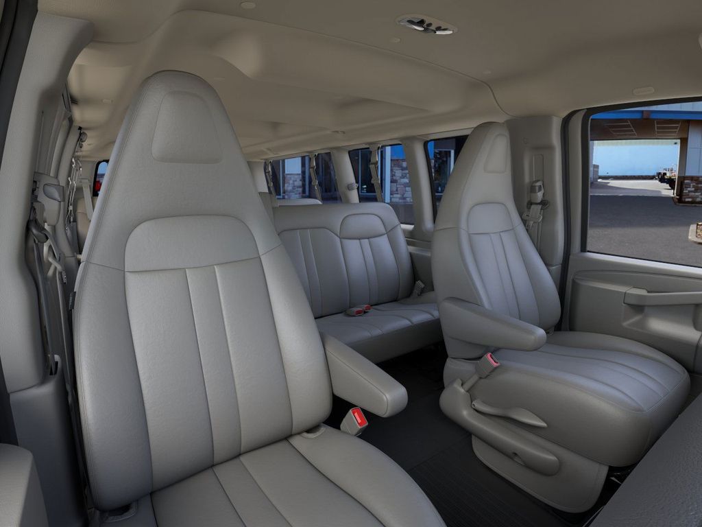 2025 Chevrolet Express 3500 LS