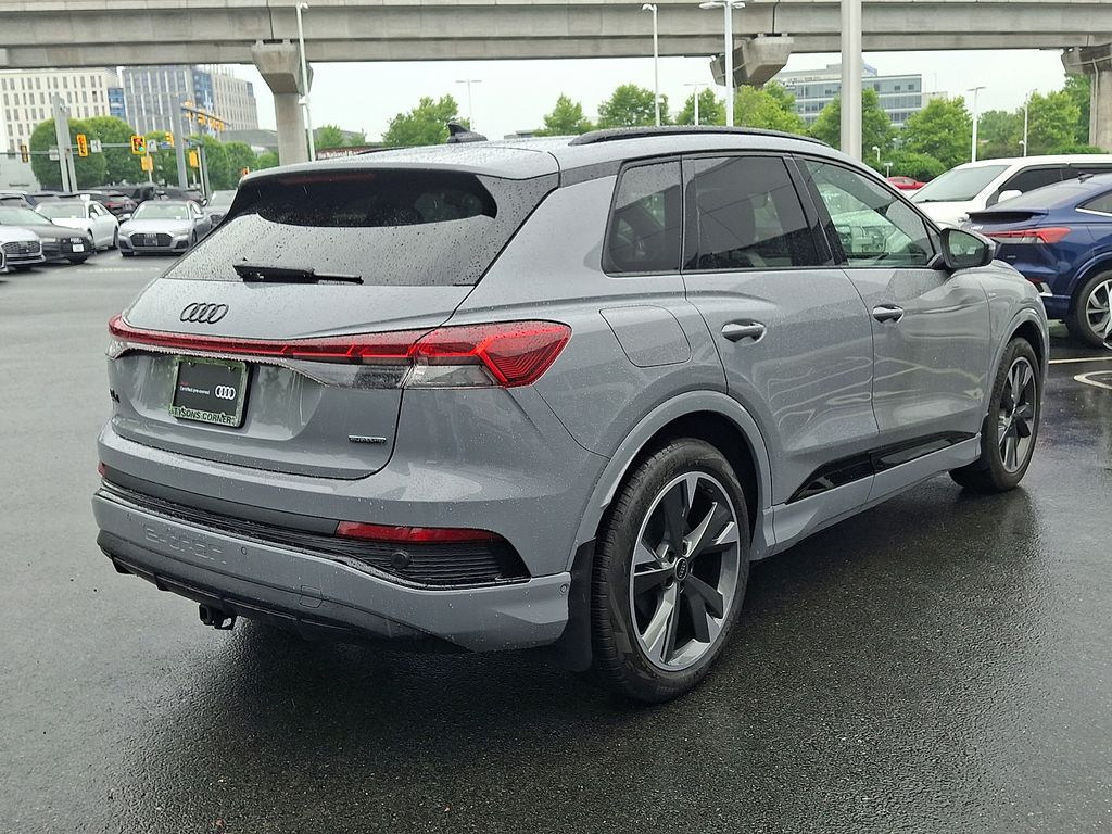 Thumbnail: 2024 Audi Q4 e-tron - 4