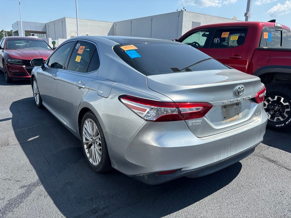 Used 2018 Toyota Camry XLE with VIN 4T1B11HK4JU529667 for sale in Brandon, MS