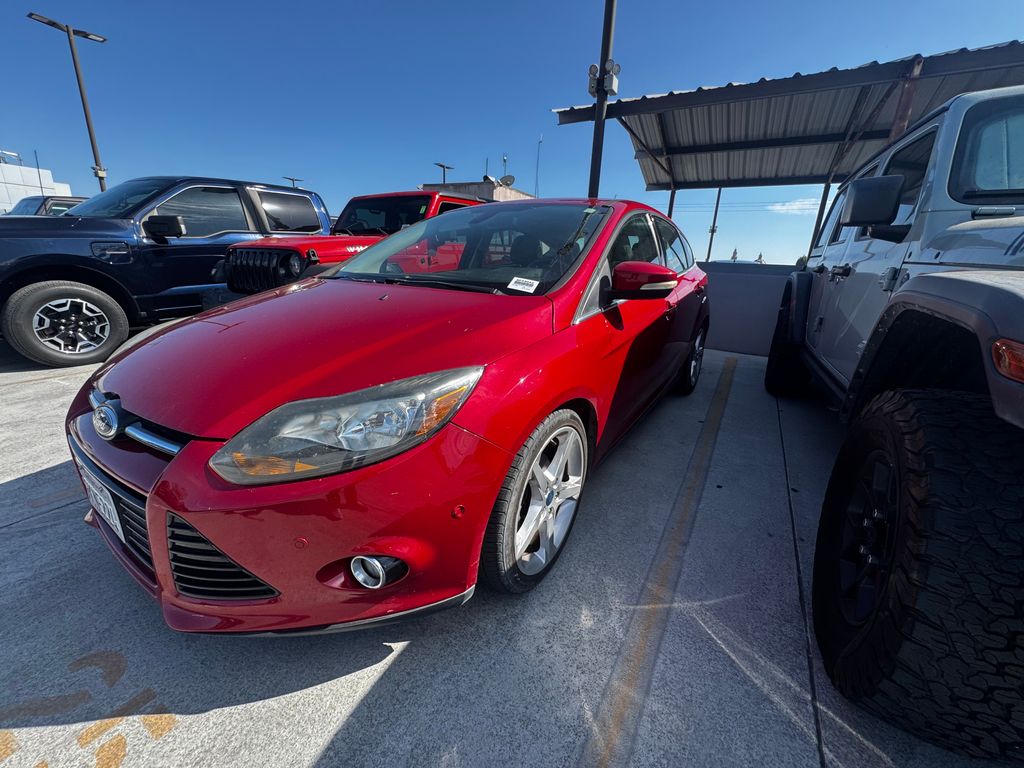 Red Candy 2012 Ford Focus Hatchback Front-Wheel Drive 6-Speed Automatic
