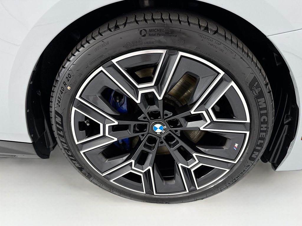 Thumbnail: 2026 BMW i5 - 31