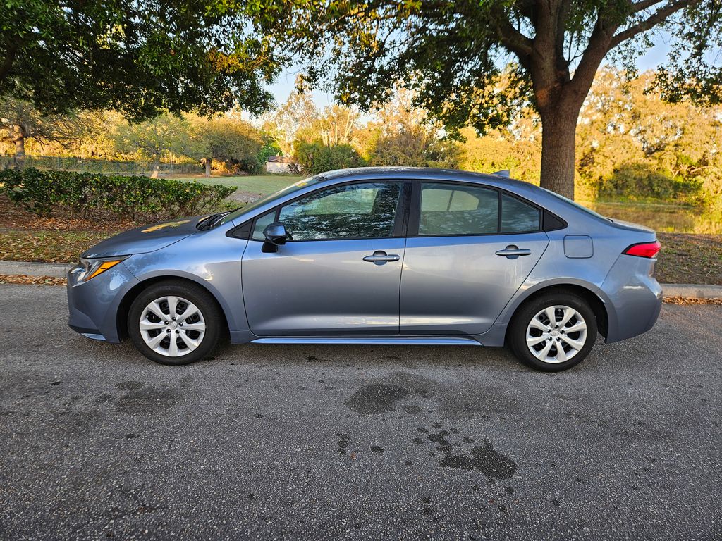 2023 Toyota Corolla LE 2