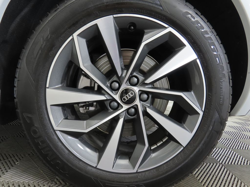 Thumbnail: 2023 Audi Q5 - 31