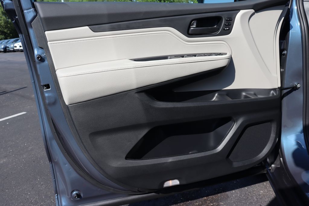 Thumbnail: 2026 Honda Odyssey - 28