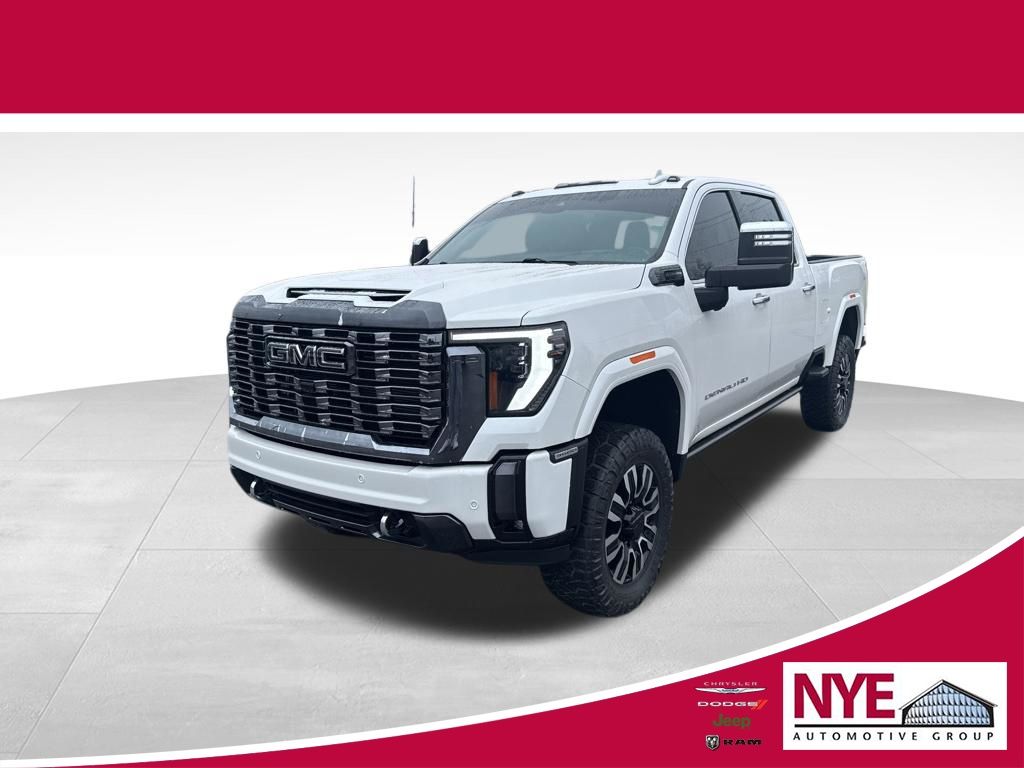 White Frost Tricoat 2024 GMC Sierra 3500HD Denali Ultimate Crew Cab 4WD Pickup Truck Four-Wheel Drive Automatic