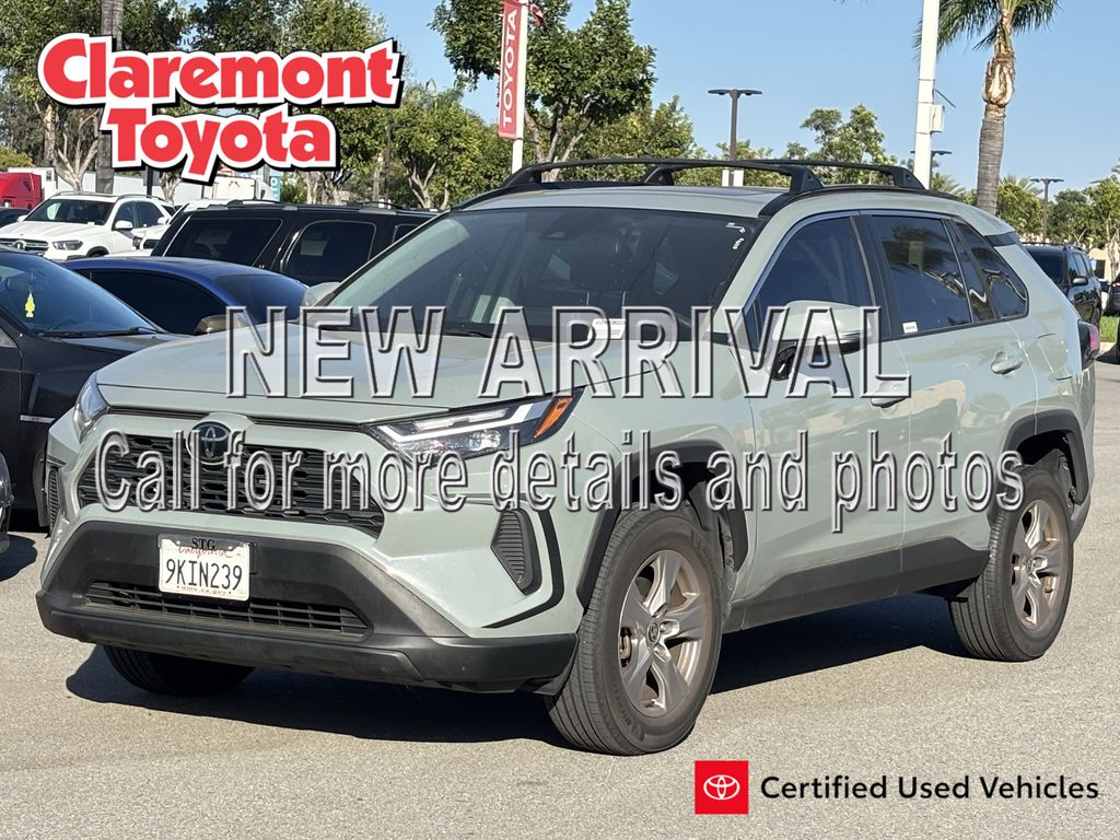 2023 Toyota RAV4 XLE FWD