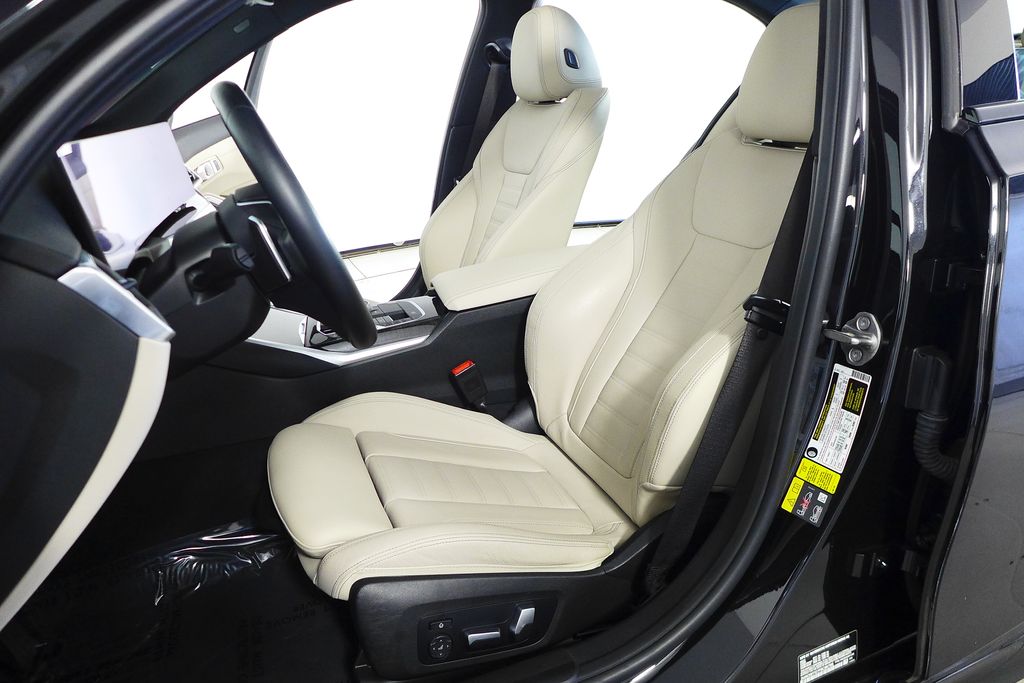 Thumbnail: 2023 BMW 3 Series - 22