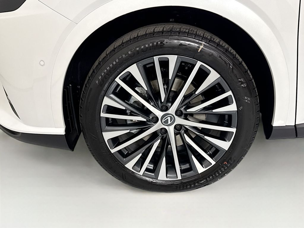 Thumbnail: 2026 Lexus RX - 31