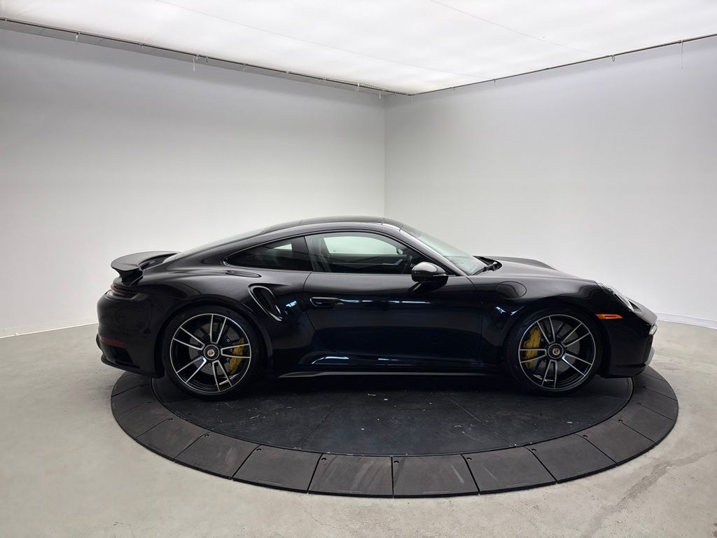 Thumbnail: 2021 Porsche 911 - 8