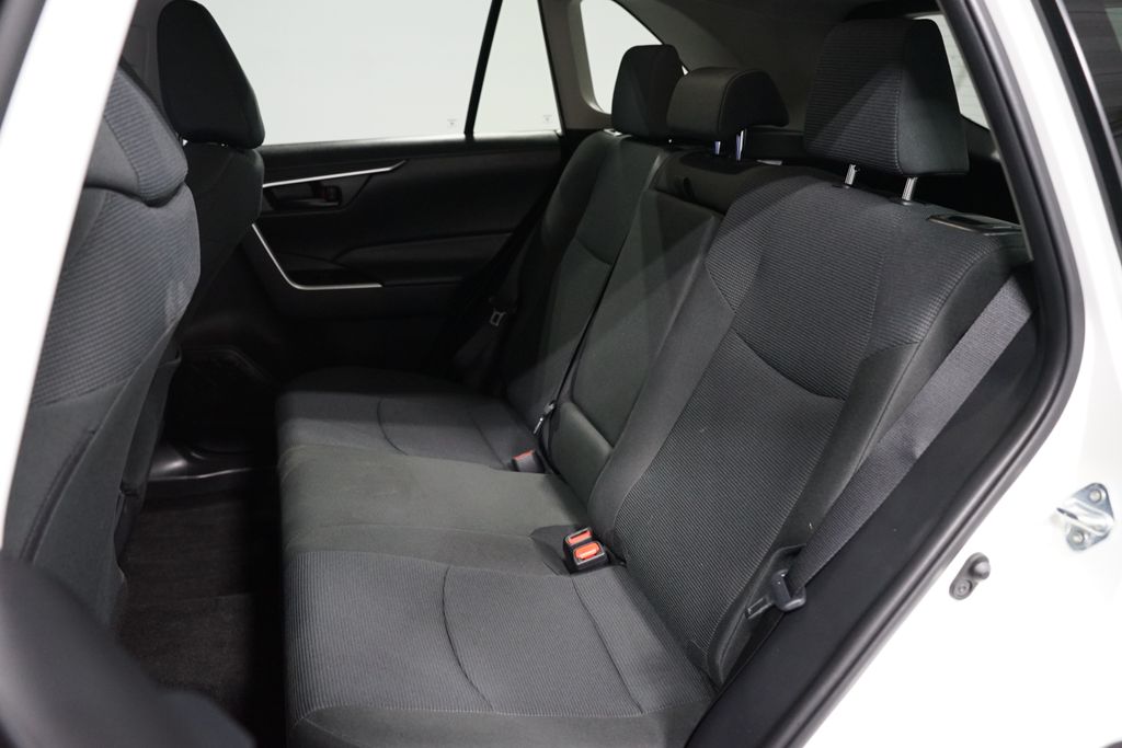 Thumbnail: 2024 Toyota RAV4 - 27