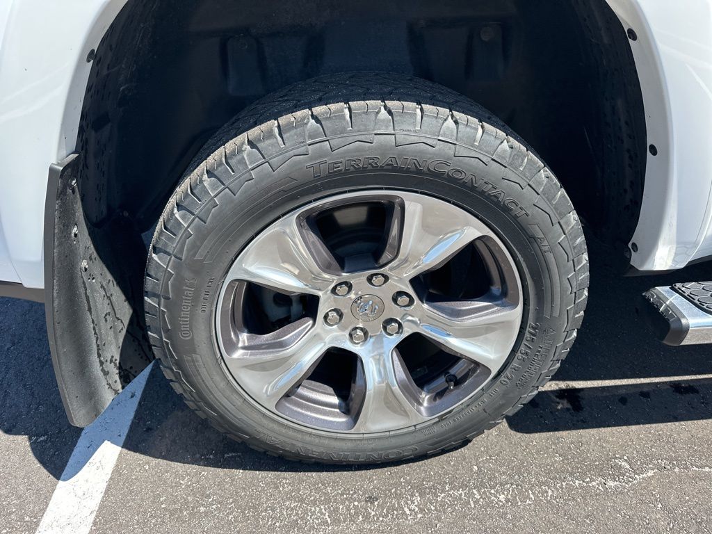 2021 Bright White Clearcoat Ram 1500 Laramie 4X4 Truck