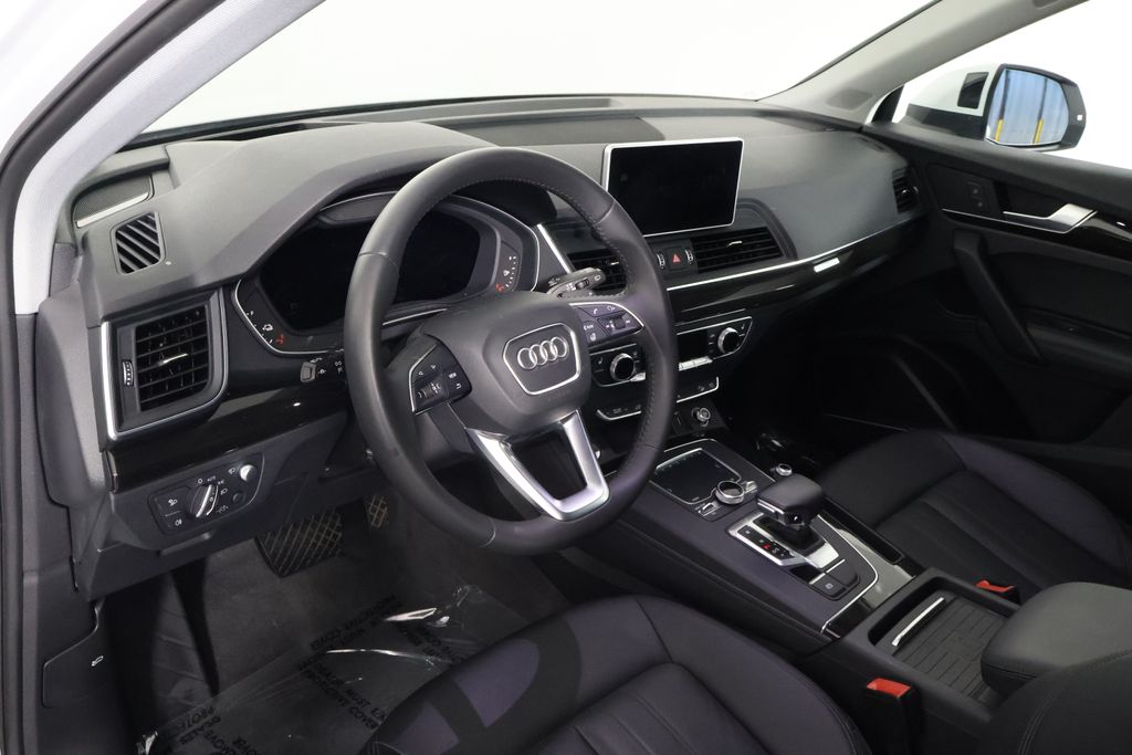 Thumbnail: 2020 Audi Q5 - 7