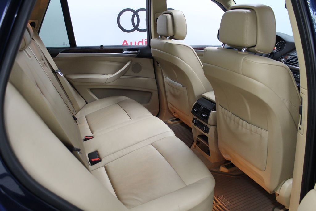 2012 BMW X5 xDrive35i 29