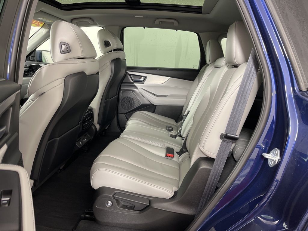 Thumbnail: 2023 Acura MDX - 24