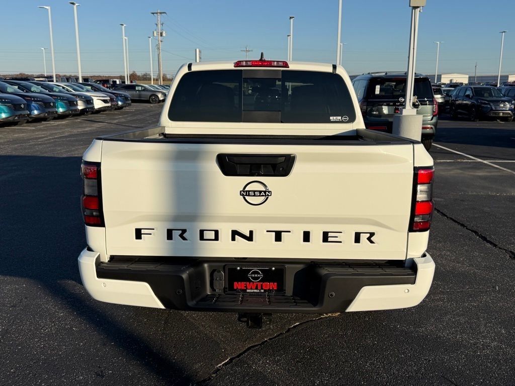 View vehicle photo 5