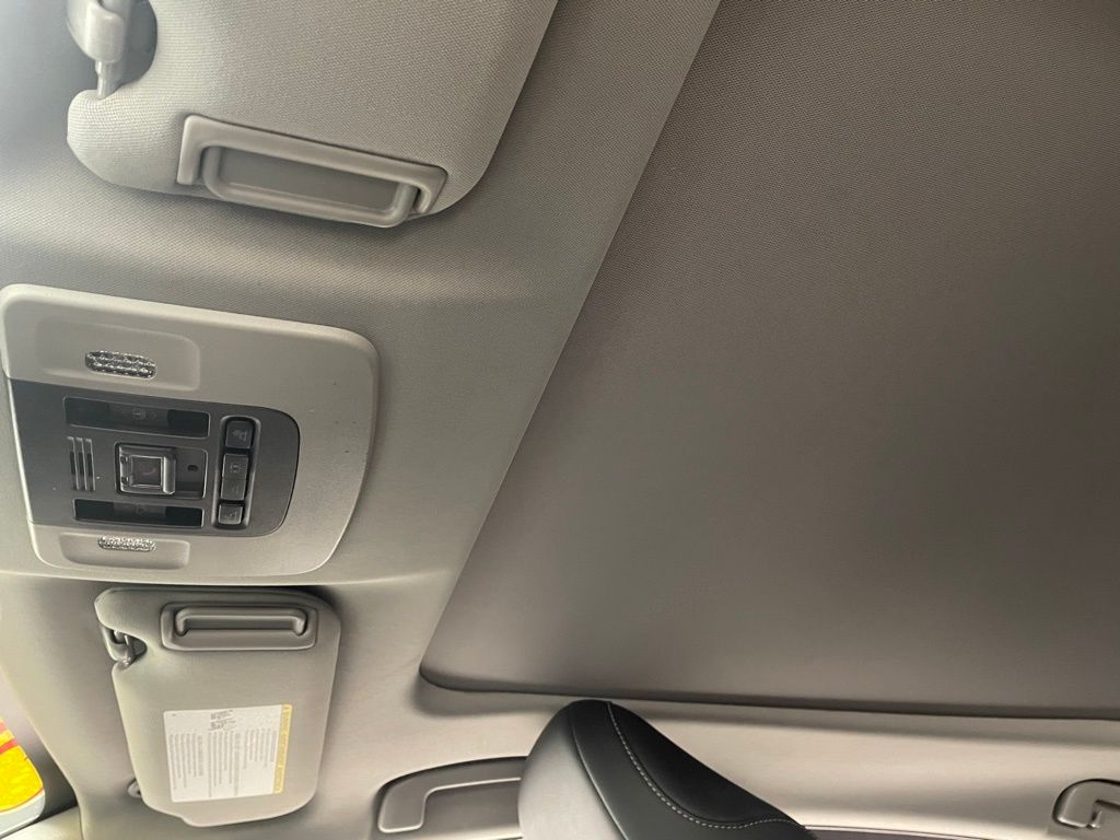2020 Toyota Camry XSE 29