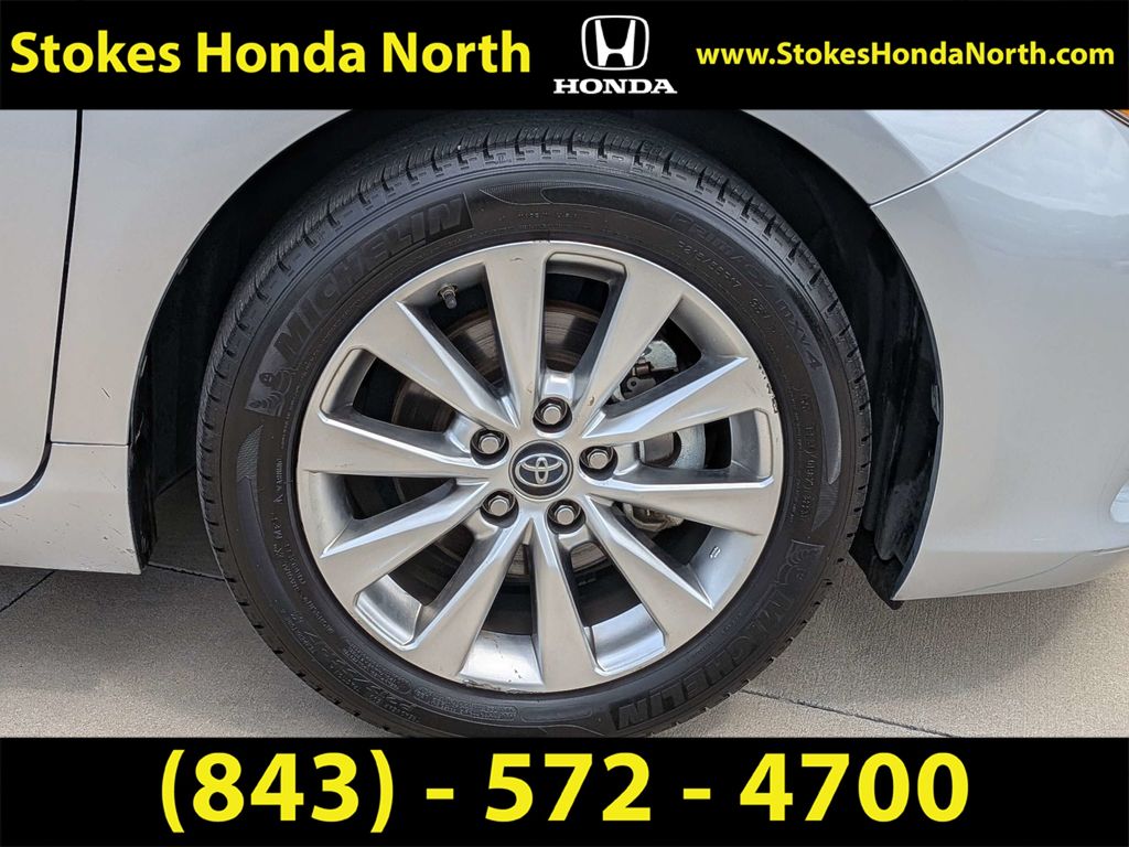 Used 2016 Toyota Camry Hybrid Sedan