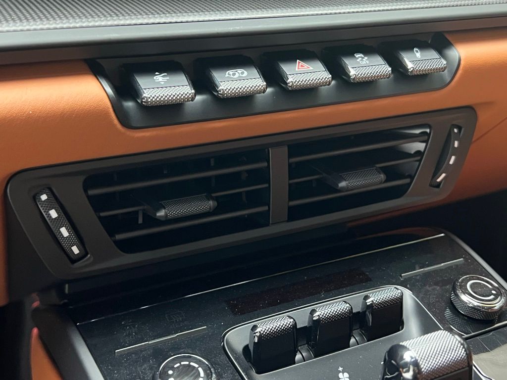 Thumbnail: 2025 Porsche 911 - 12