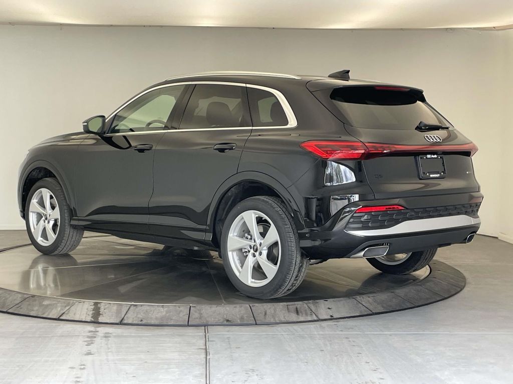 2025 Audi Q5 2.0T Premium Plus - 2