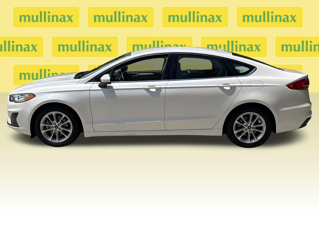 Used 2020 White Ford SE image 10