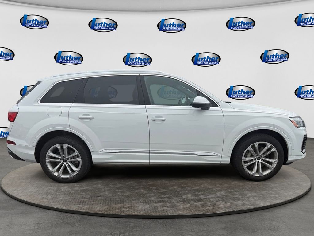 2025 Audi Q7 55 Premium Plus - 5