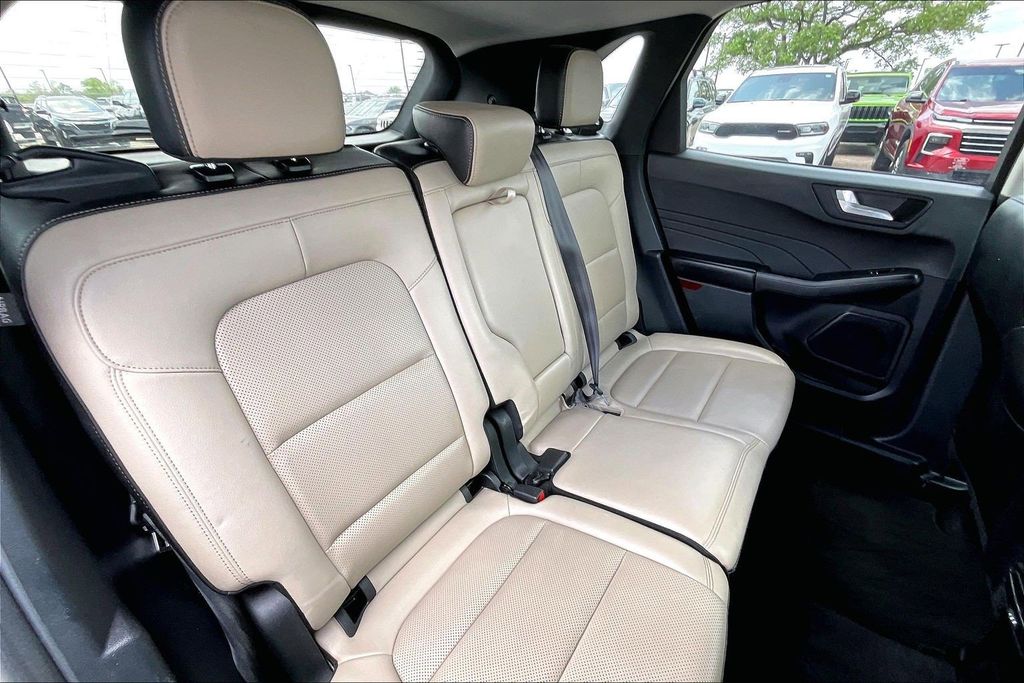 Used 2022 Ford Escape SEL 4D Sport Utility