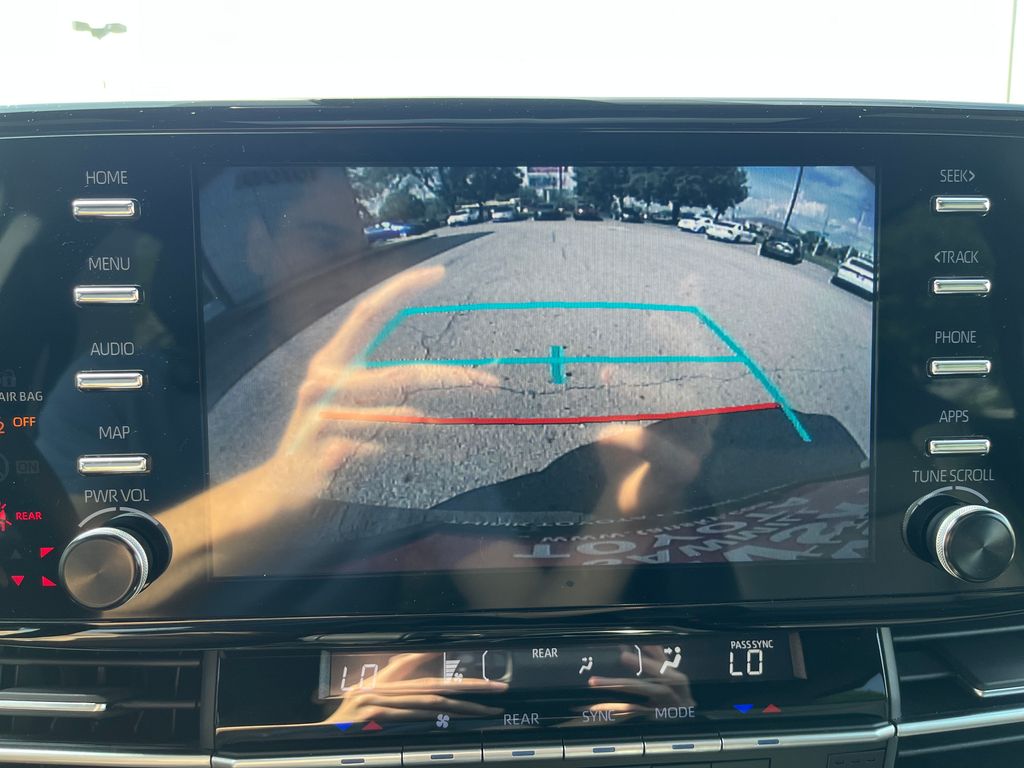 2024 Toyota Sienna Woodland Edition photo