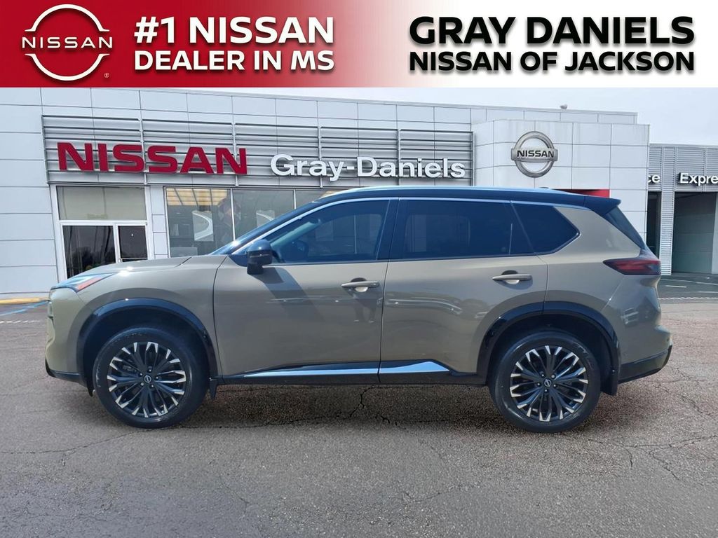 Used 2025 Nissan Rogue SUV