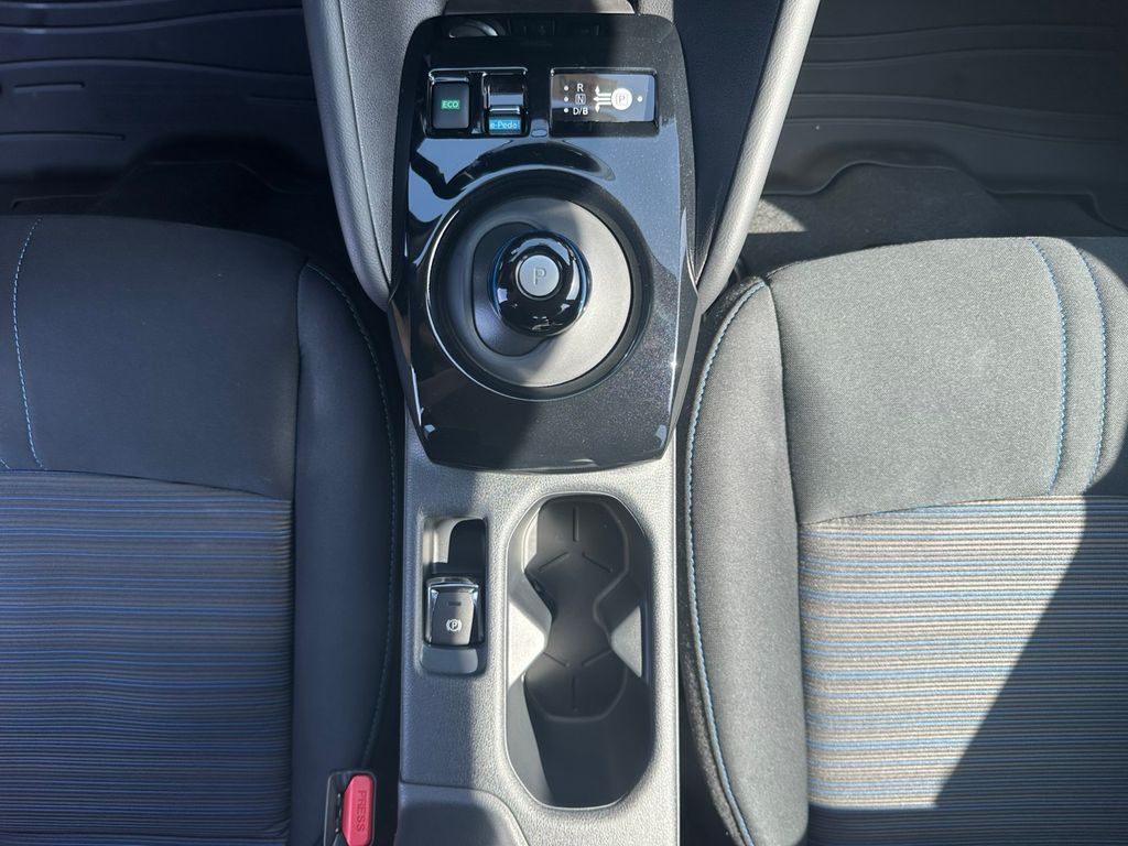 2025 Nissan Leaf SV Plus