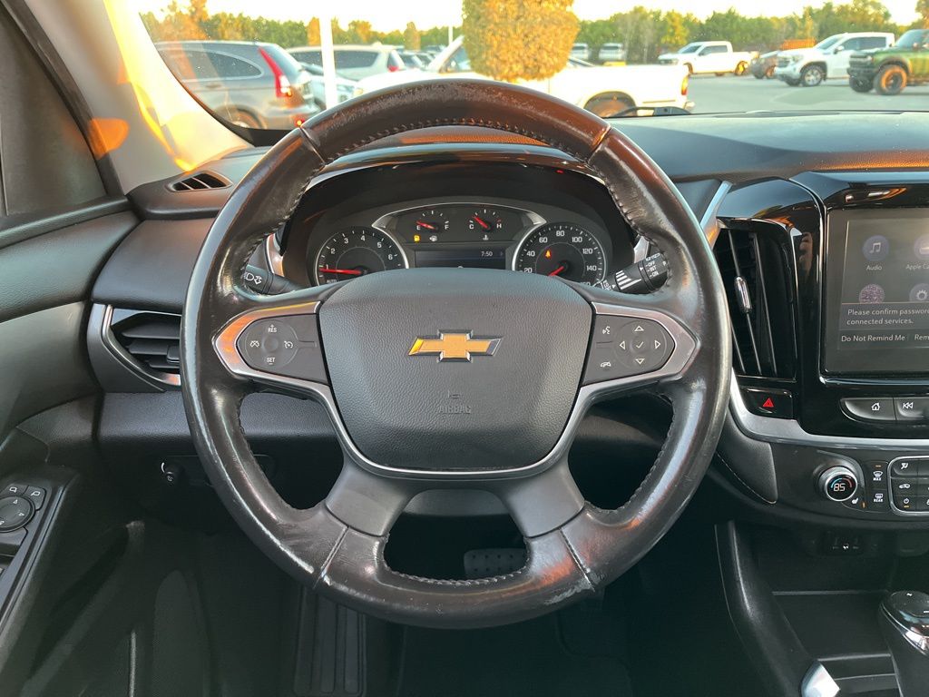 Thumbnail: 2020 Chevrolet Traverse - 17