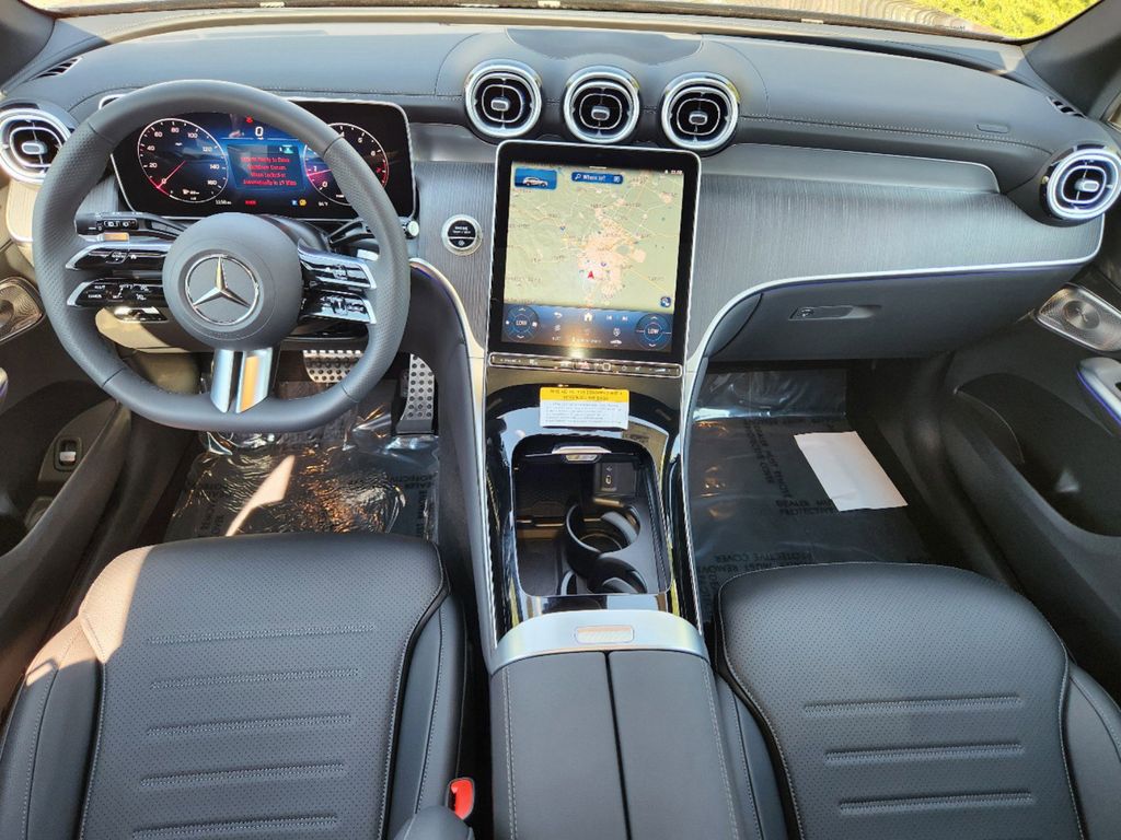 2025 Mercedes-Benz GLC GLC 300 22