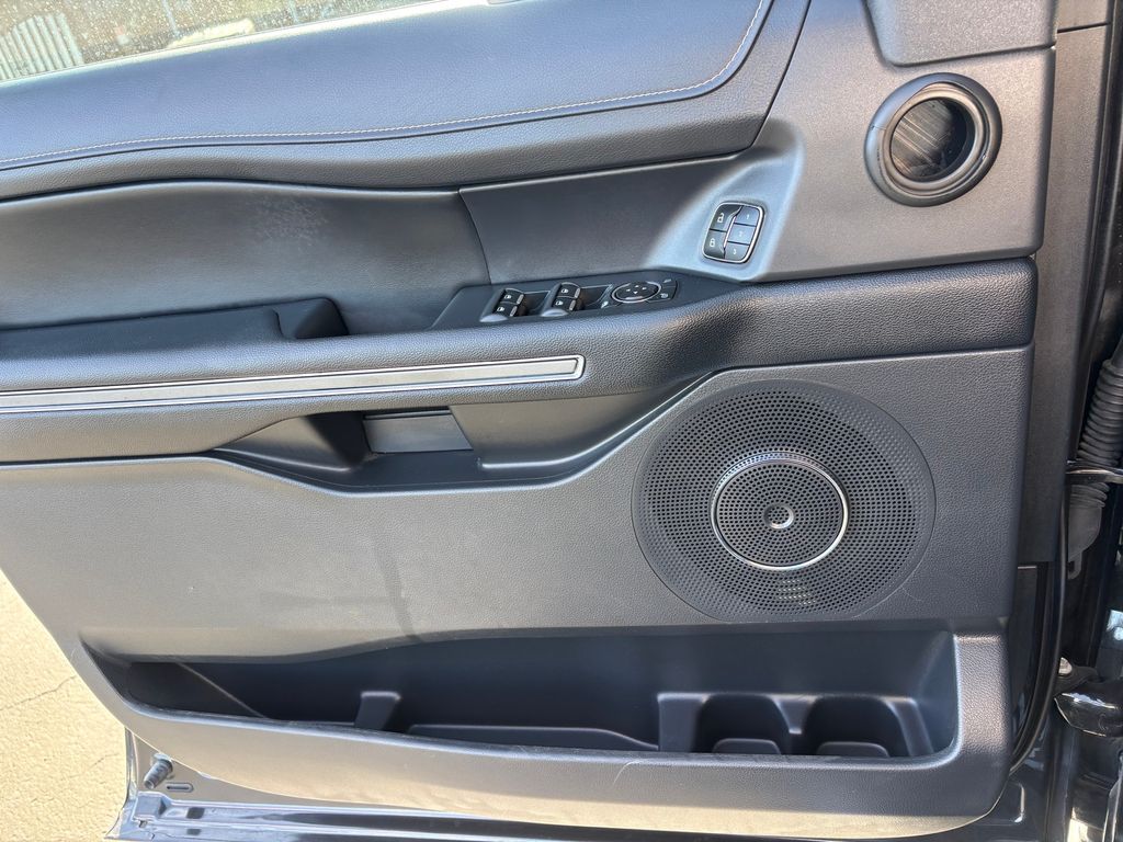 Used Car 2024 Ford Expedition  Xlt For Sale Under $50,000 In Austin, Texas