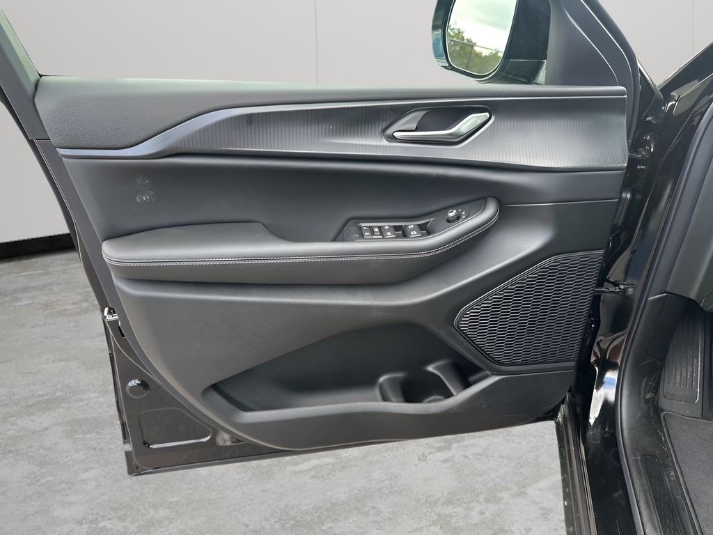 New Car 2025 Jeep Grand Cherokee  For Sale Under $40,000 In Austin, Texas