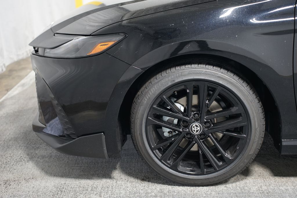 2025 Toyota Camry SE 5
