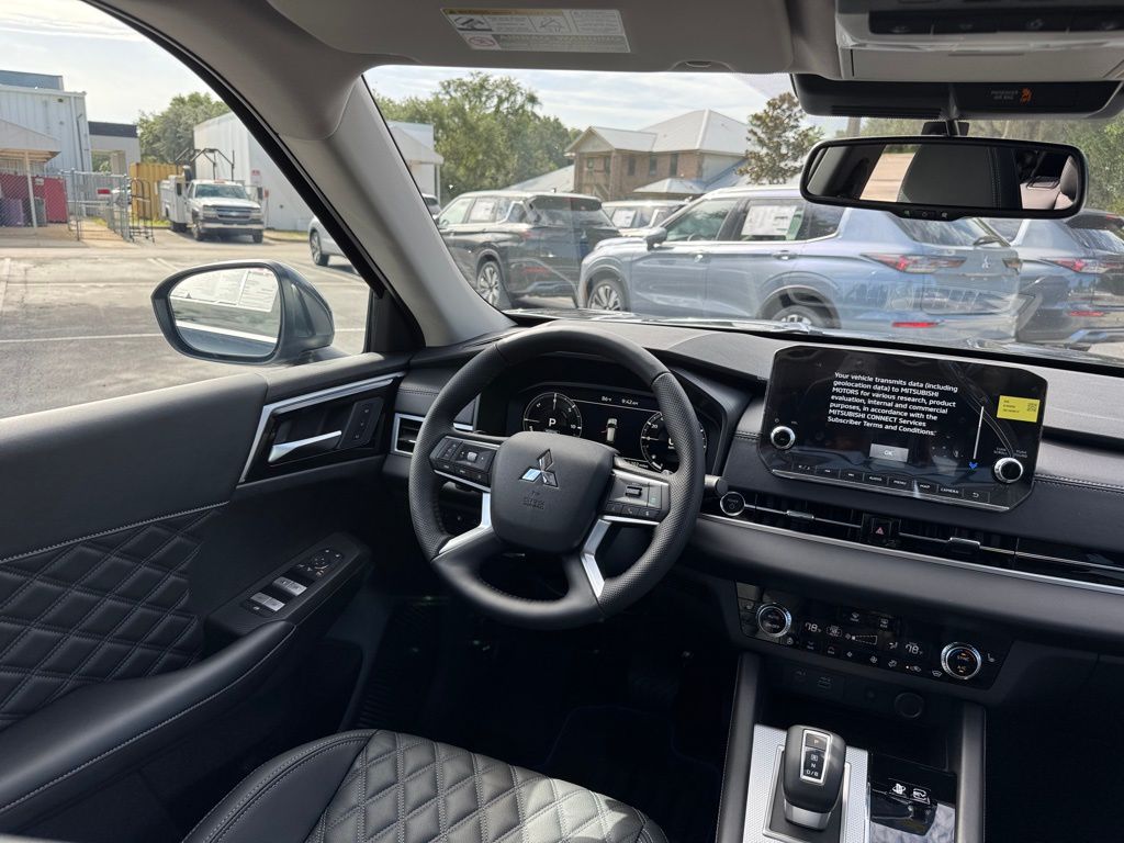 2025 Mitsubishi Outlander PHEV SEL photo 17