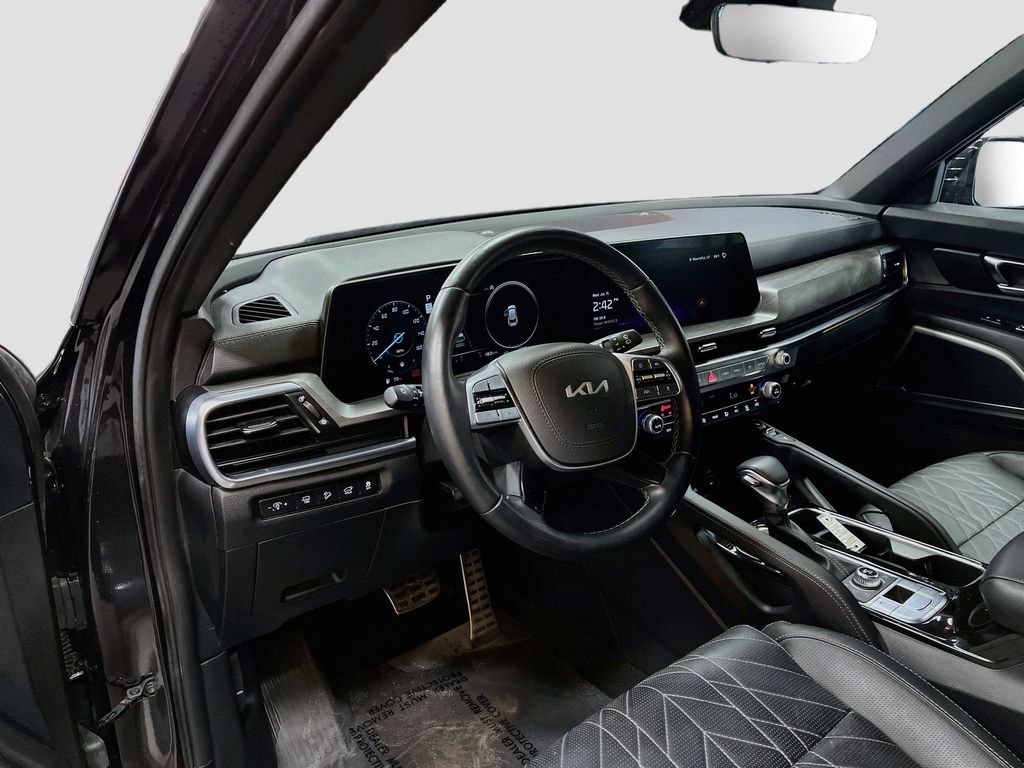 Used 2025 Panthera Metal Kia SX X-Line image 9