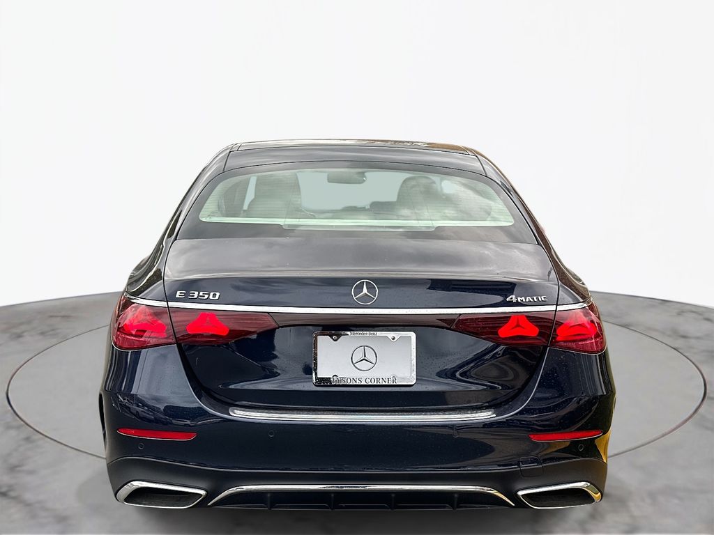 Thumbnail: 2025 Mercedes-Benz E-Class - 9