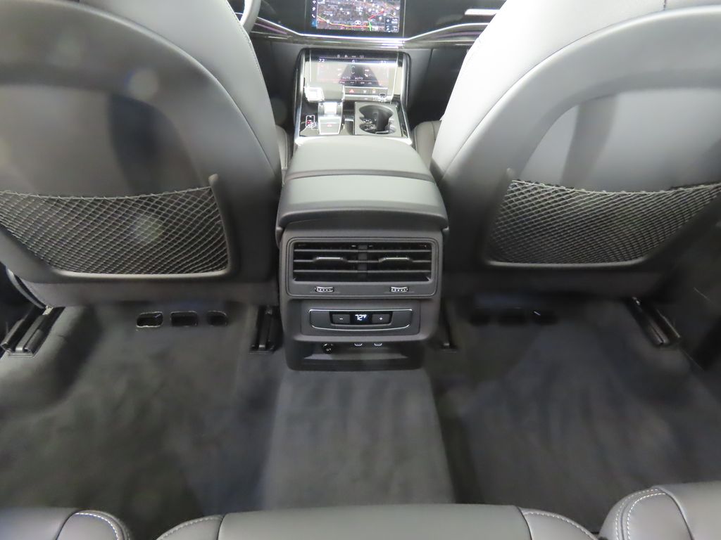 Thumbnail: 2025 Audi Q7 - 24