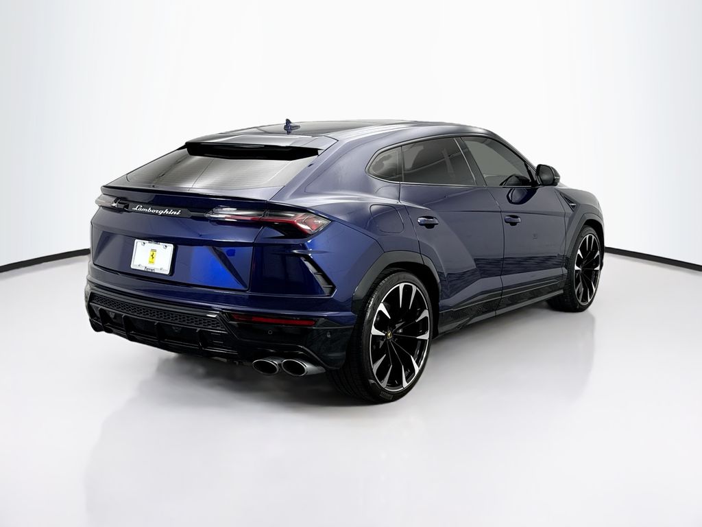 Thumbnail: 2020 Lamborghini Urus - 5